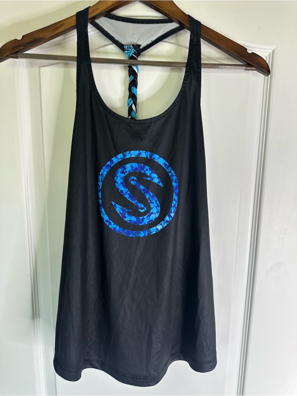 SCALES Performance Top Black SPF 50 with blue “S” fish hook logo. Size S.